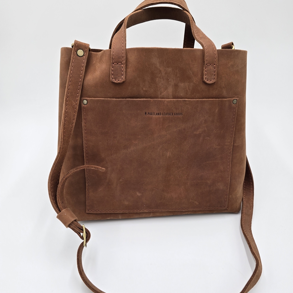 Portland Leather Messenger Bag in Brown